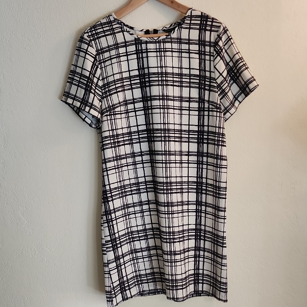 Felicity & Coco Black and White Plaid Mini Dress
